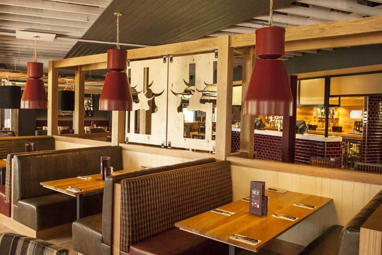 Premier Inn Premier Inn Weymouth Bagian luar foto